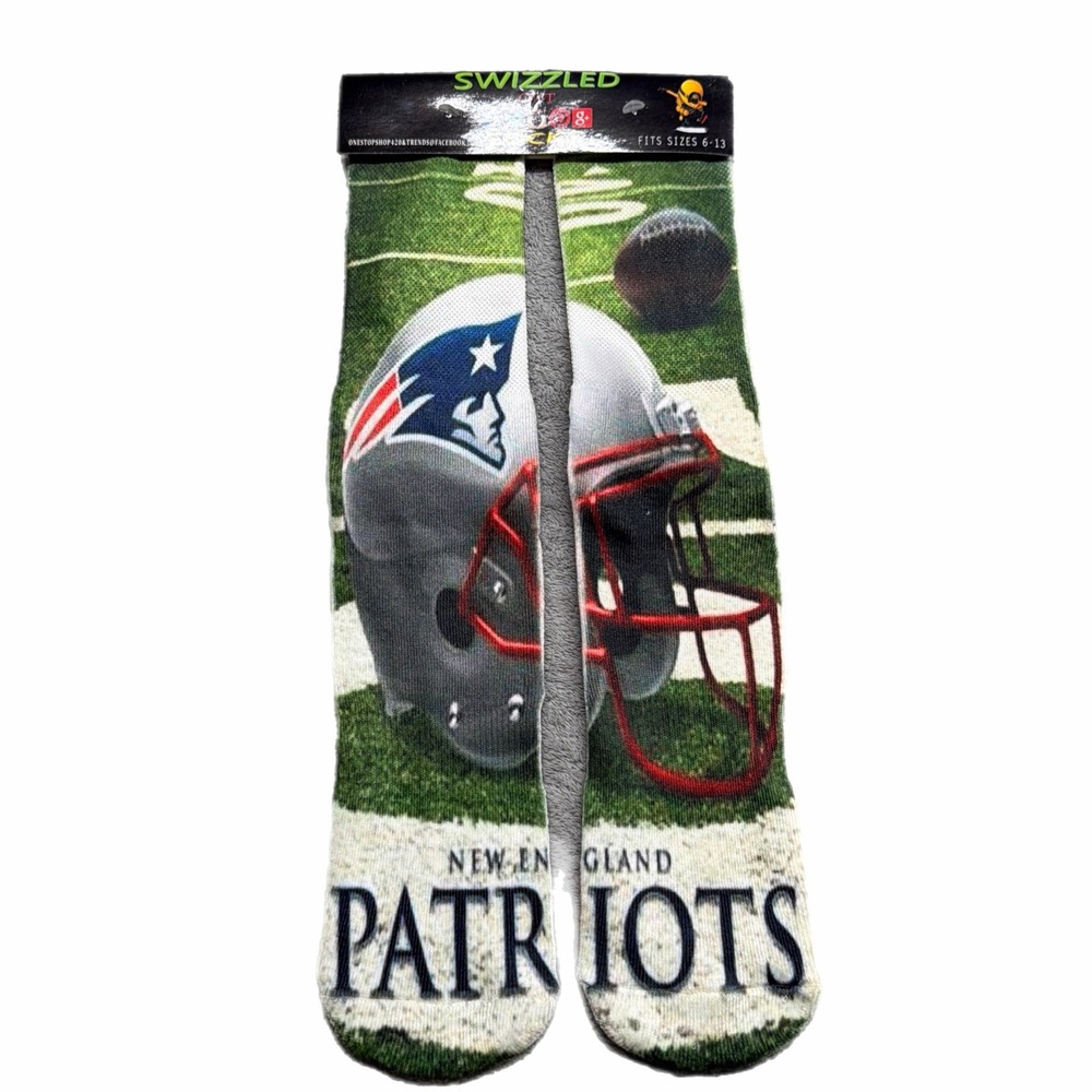 Swizzled Out New England Patriots NFL Football Helmet Crew Socks Fits 6-13 new